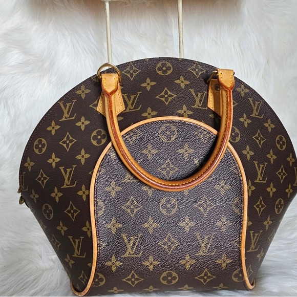 ELLIPSE MONOGRAM HANDBAG LOUIS VUITTON - Picture 3 of 13